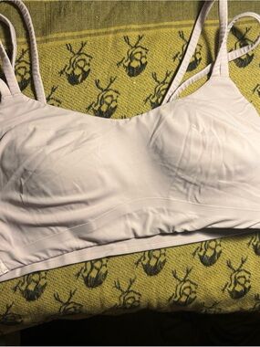 Lululemon Seamless Light Pink sports bra